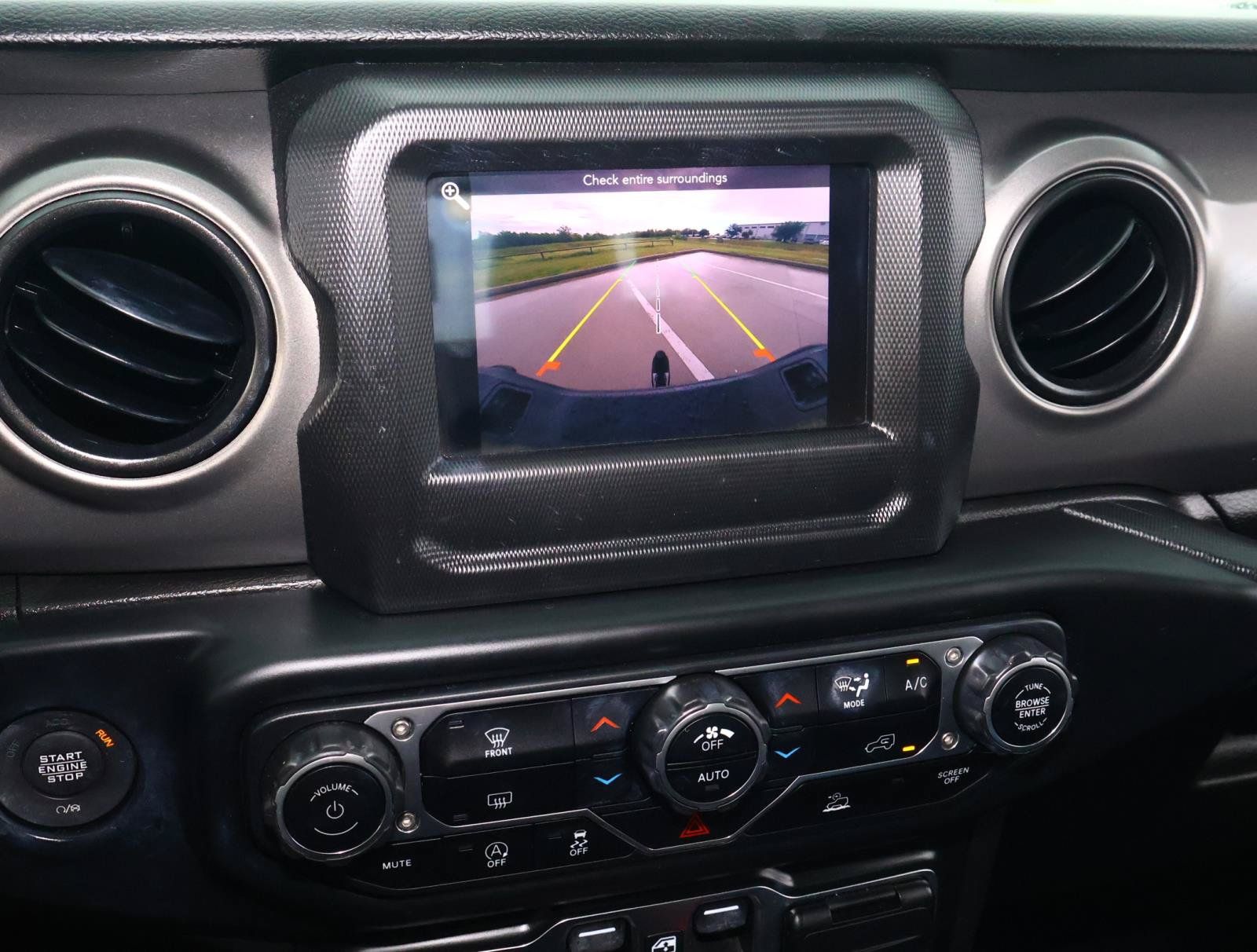 Used 2023 Jeep Gladiator Sport AWD/4WD image 23