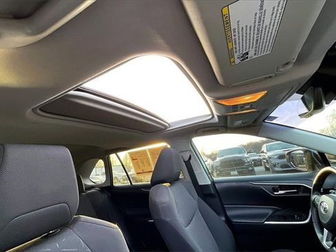 Used 2019 Toyota RAV4 XLE image 24