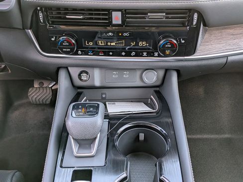 New 2026 Nissan Rogue Platinum w/ Platinum Premium Package image 23