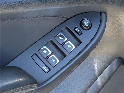 Used 2018 Cadillac CTS V w/ Luxury Package RWD image 12