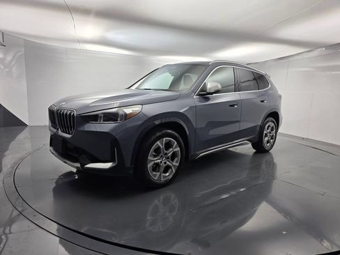 Used 2023 BMW X1 xDrive28i w/ Premium Package AWD/4WD image 8