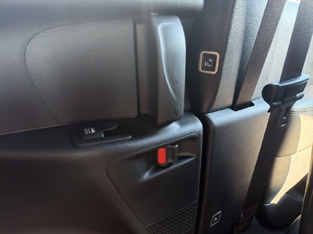 New 2027 Chrysler Pacifica Select FWD image 38