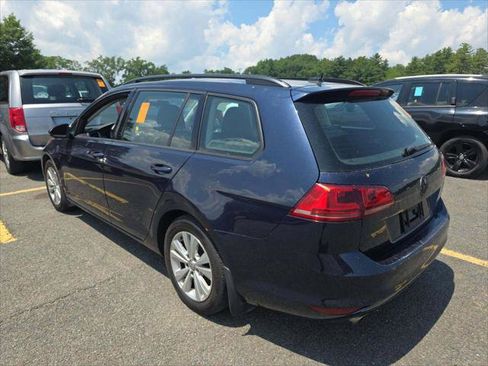 Used 2017 Volkswagen Golf S AWD/4WD image 4