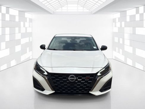 Certified 2024 Nissan Altima 2.5 SR AWD/4WD image 2