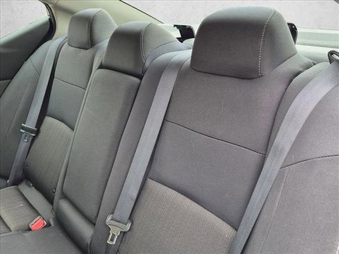 Used 2024 Nissan Altima 2.5 SV FWD image 13