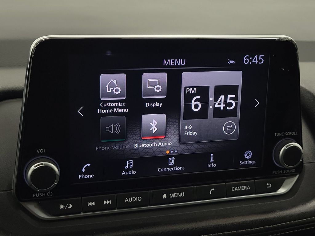 Used 2025 Nissan Rogue SV AWD/4WD image 18