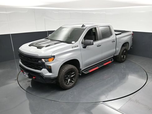 Used 2024 Chevrolet Silverado 1500 Custom Trail Boss w/ LPO, Dark Essentials Package AWD/4WD image 47