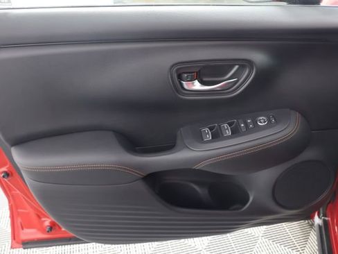 Certified 2025 Honda HR-V Sport image 24
