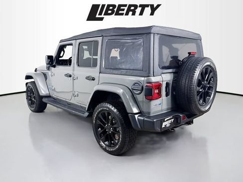 Used 2021 Jeep Wrangler Unlimited Sahara w/ Cold Weather Group AWD/4WD image 5