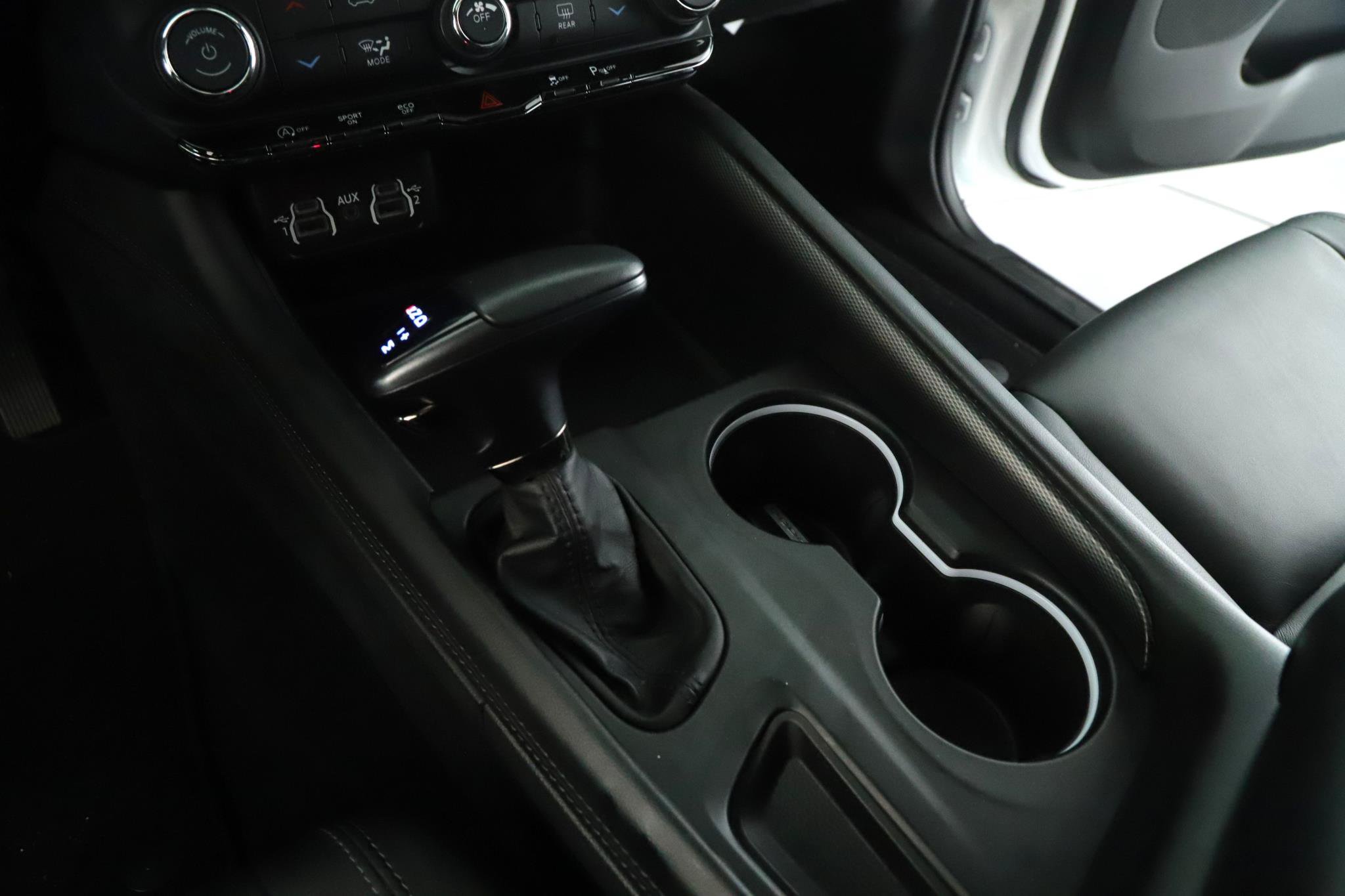 Used 2022 Dodge Durango GT w/ Blacktop Package AWD/4WD image 16