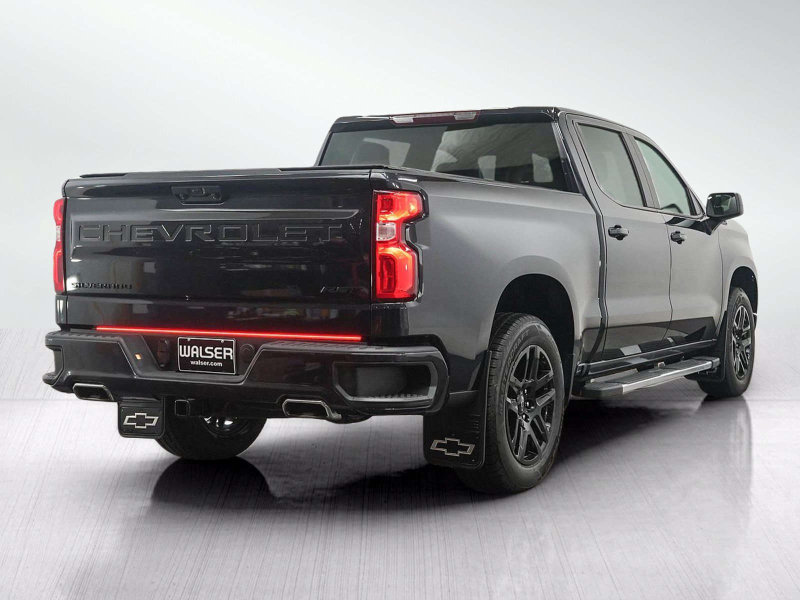 Used 2023 Chevrolet Silverado 1500 RST AWD/4WD image 5
