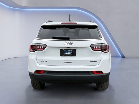 New 2026 Jeep Compass Latitude image 4