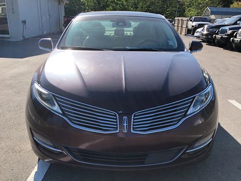 Used 2013 Lincoln MKZ image 8