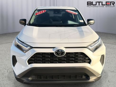 Used 2024 Toyota RAV4 LE FWD image 9
