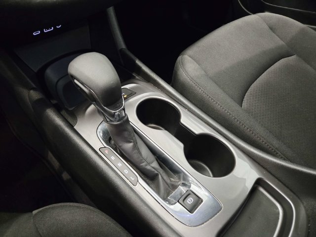 Used 2025 Chevrolet Malibu LS FWD image 24