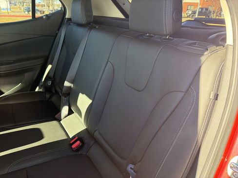 Used 2024 Buick Encore GX Sport Touring image 15