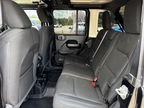 Used 2020 Jeep Wrangler Unlimited Sport S AWD/4WD image 13