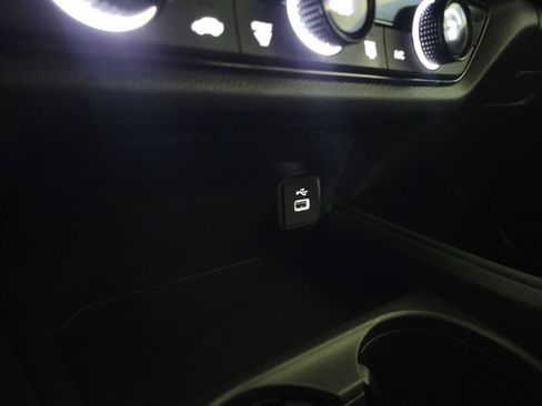 Certified 2025 Honda HR-V LX image 31