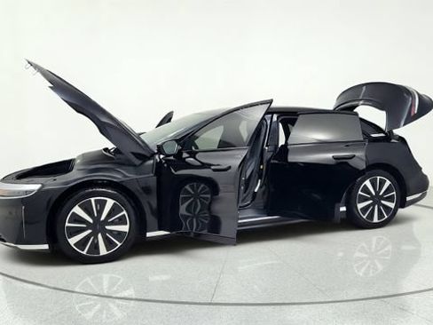 Used 2025 Lucid Air Pure RWD image 14