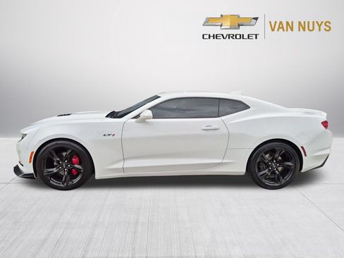 Used 2020 Chevrolet Camaro LT RWD image 8