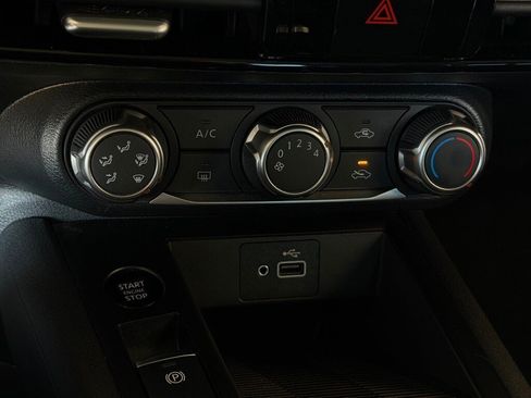 Used 2025 Nissan Kicks S image 13