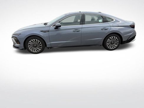Used 2026 Hyundai Sonata SEL FWD image 2