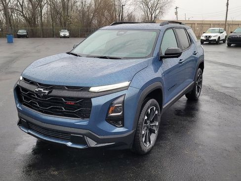 New 2026 Chevrolet Equinox RS w/ Convenience Package III FWD image 5