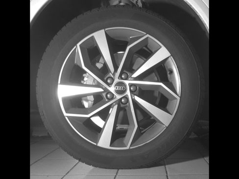 Certified 2023 Audi Q5 2.0T Premium Plus w/ Premium Plus Package AWD/4WD image 11