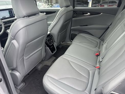 Certified 2021 Lincoln Nautilus Reserve AWD/4WD image 27