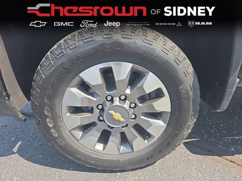 Used 2024 Chevrolet Silverado 2500 Custom w/ Custom Value Package AWD/4WD image 16