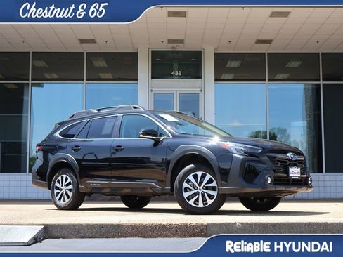 Used 2025 Subaru Outback Premium w/ Popular Package #1A AWD/4WD image 2