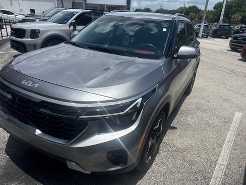 Used 2025 Kia Seltos S FWD image 3