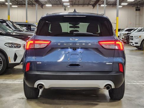 Used 2020 Ford Escape SE FWD image 9