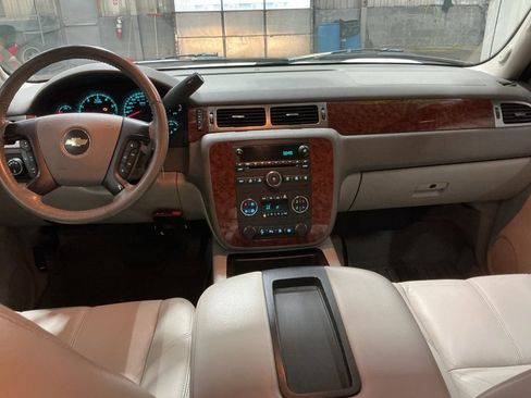 Used 2007 Chevrolet Avalanche LTZ w/ LTZ Preferred Equipment Group image 22