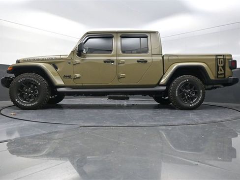 Used 2025 Jeep Gladiator Sport image 20