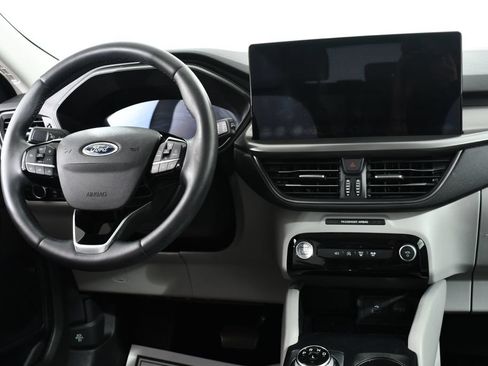 Used 2023 Ford Escape Active w/ Tech Pack #2 AWD/4WD image 8