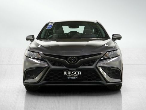 Used 2023 Toyota Camry SE image 8