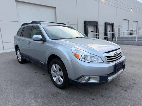 Used 2012 Subaru Outback 3.6R Limited w/ Moonroof Pkg image 15