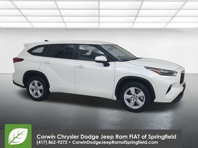 Used 2023 Toyota Highlander LE