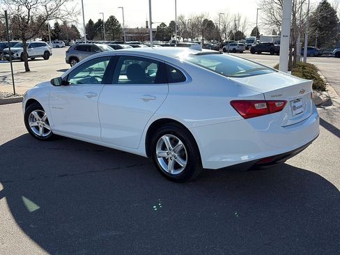 Used 2023 Chevrolet Malibu LT image 4