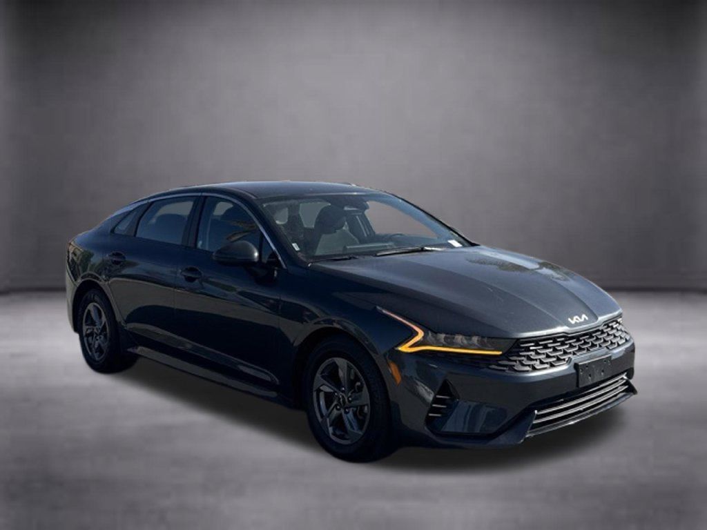Used 2022 Kia K5 LXS FWD image 2