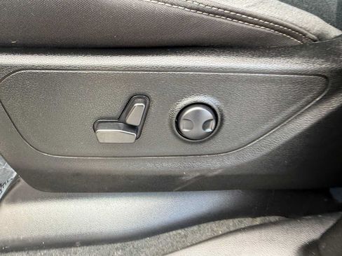 Used 2024 RAM 1500 Big Horn AWD/4WD image 17