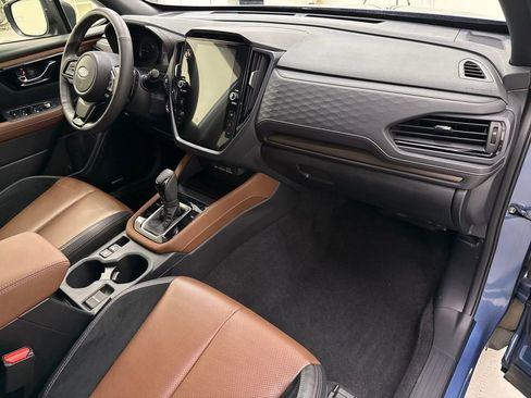 Certified 2025 Subaru Forester Touring w/ Popular Package - Touring AWD/4WD image 24