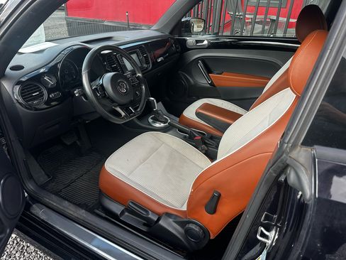 Used 2017 Volkswagen Beetle 1.8T Classic image 9