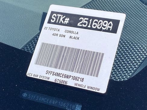 Certified 2022 Toyota Corolla SE w/ Carpet Mat Package (TMS) image 37