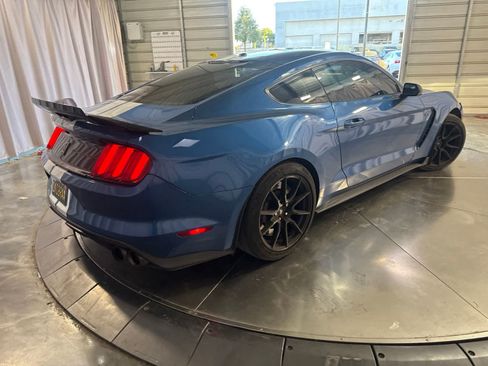 Used 2019 Ford Mustang Shelby GT350 w/ Technology Package RWD image 5