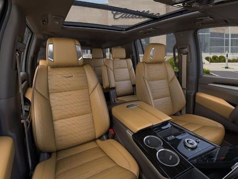 New 2026 Cadillac Escalade ESV Luxury w/ LPO, Radiant Package AWD/4WD image 16