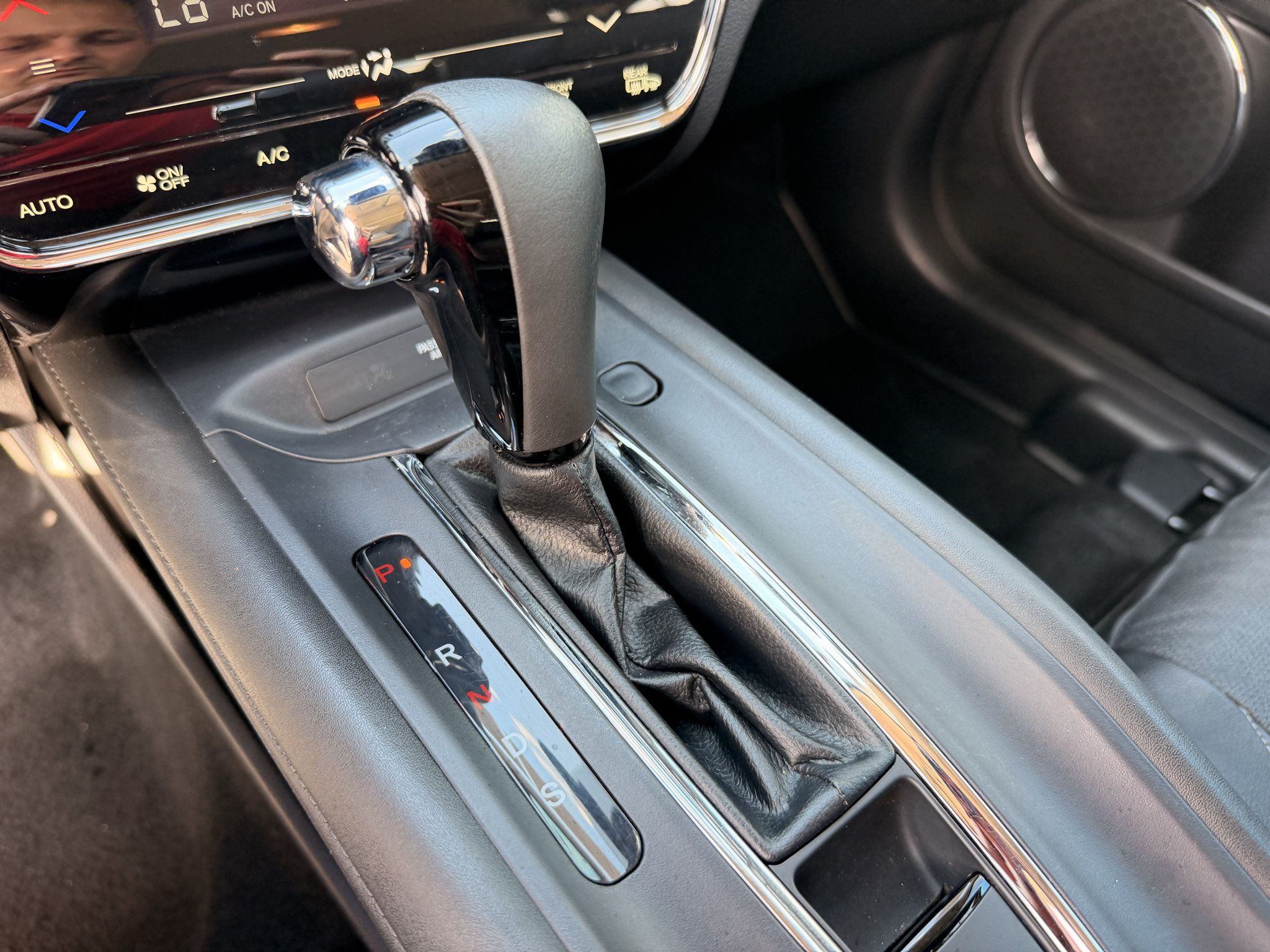 Certified 2021 Honda HR-V EX-L image 24