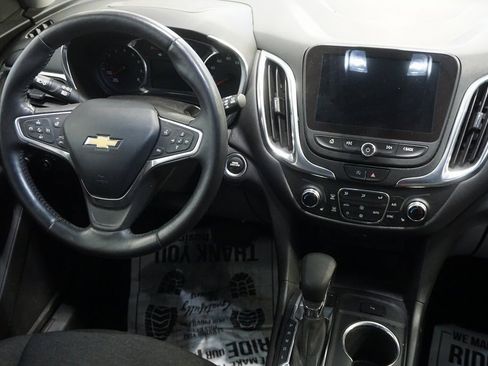 Used 2022 Chevrolet Equinox LT image 29