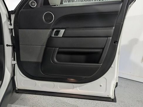 Used 2020 Land Rover Range Rover Sport HSE image 22
